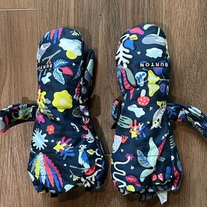 Never worn Burton Kids' Multicolor Patterned Mittens